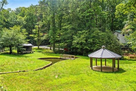 579 Twin Mountain Lake Circle Talking Rock GA 30175