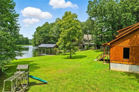 579 Twin Mountain Lake Circle Talking Rock GA 30175