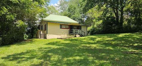 118 E Oak Street Ellijay GA 30540