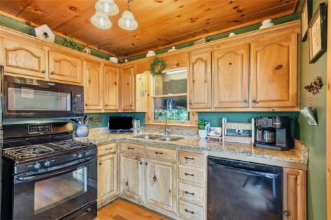 24 Oak Ledge Road Morganton GA 30560