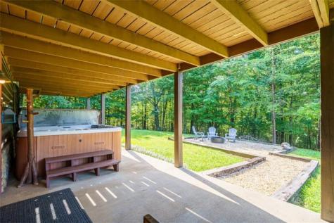24 Oak Ledge Road Morganton GA 30560