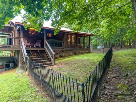 24 Oak Ledge Road Morganton GA 30560