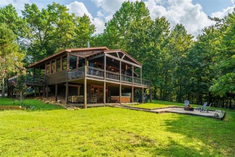 24 Oak Ledge Road Morganton GA 30560