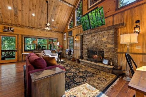 60 Oasis Drive Blue Ridge GA 30513