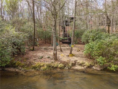 1449 Cherokee Lane Mccaysville GA 30555