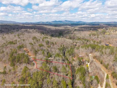 1449 Cherokee Lane Mccaysville GA 30555