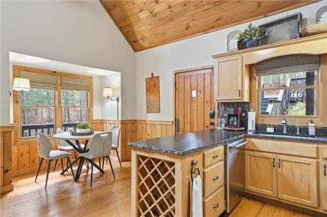 1449 Cherokee Lane Mccaysville GA 30555