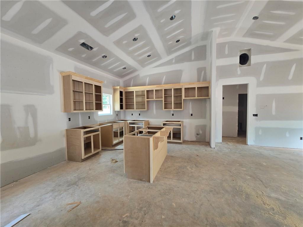 196 Preserve Trail Lavonia GA 30553