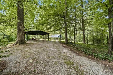 31 Bear Creek Lane Clayton GA 30525