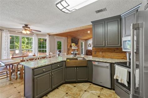 1227 Dry Hollow Road Dahlonega GA 30533