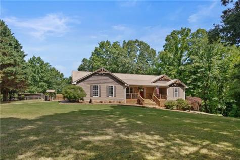 1227 Dry Hollow Road Dahlonega GA 30533