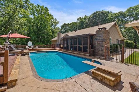 1227 Dry Hollow Road Dahlonega GA 30533