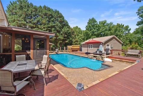 1227 Dry Hollow Road Dahlonega GA 30533