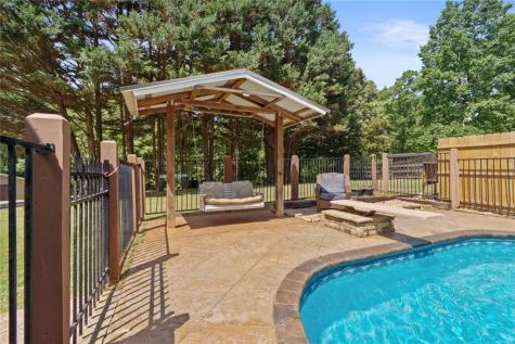 1227 Dry Hollow Road Dahlonega GA 30533