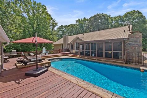 1227 Dry Hollow Road Dahlonega GA 30533