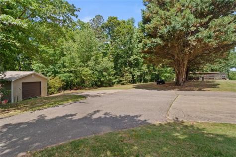1227 Dry Hollow Road Dahlonega GA 30533