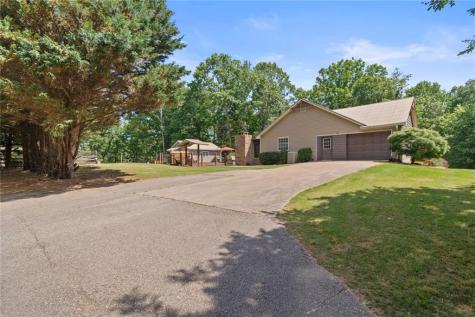 1227 Dry Hollow Road Dahlonega GA 30533