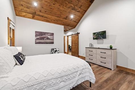 235 W Conasauga Creek Ellijay GA 30540