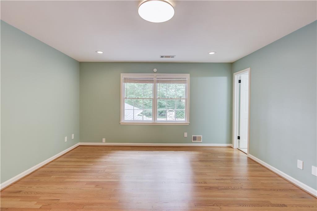 7680 Ryefield Drive Sandy Springs GA 30350