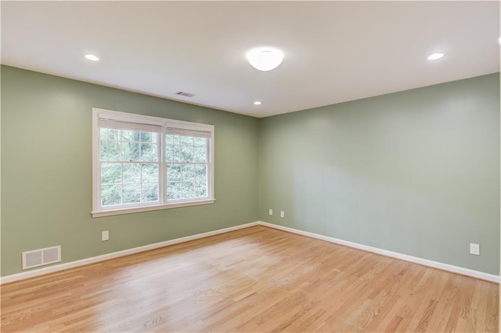 7680 Ryefield Drive Sandy Springs GA 30350
