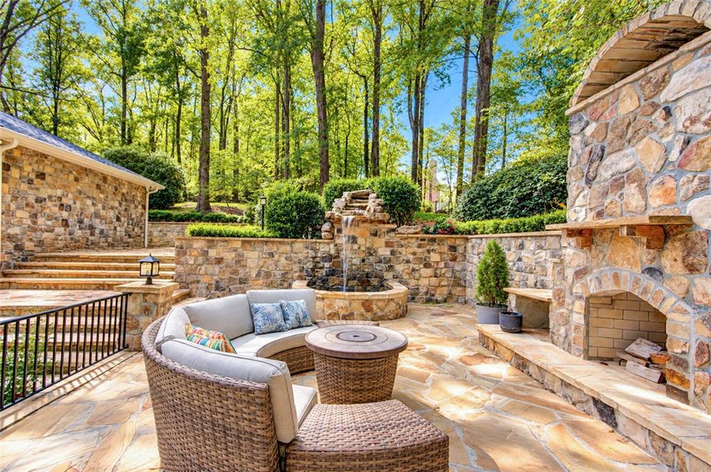7680 Ryefield Drive Sandy Springs GA 30350