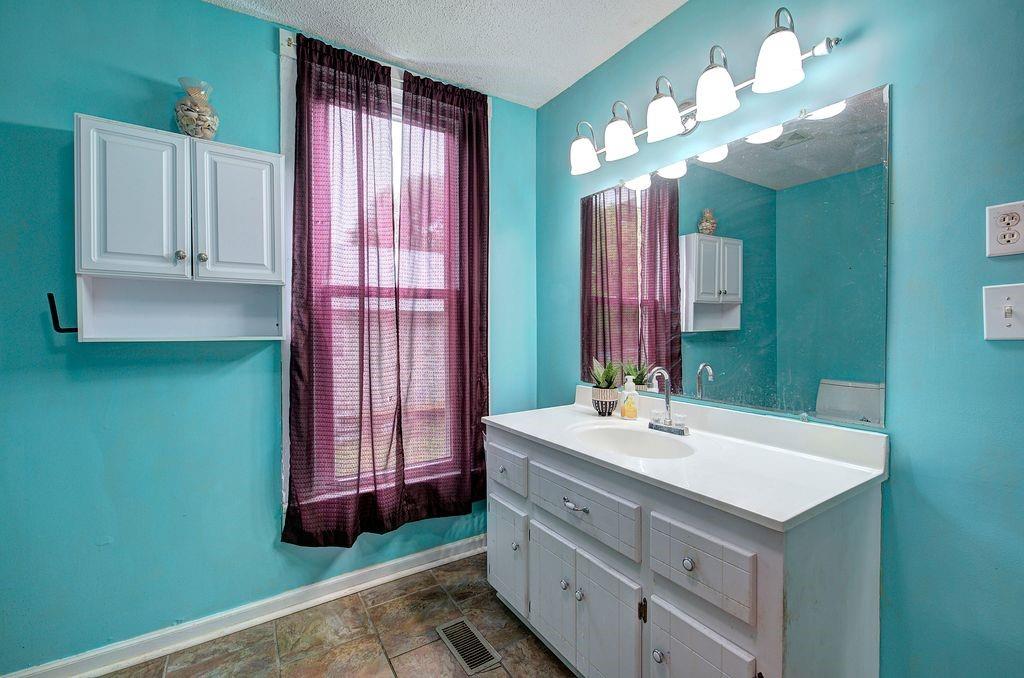 36 Shaw Street Kingston GA 30145