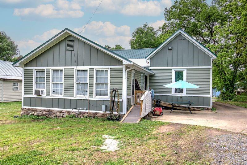 36 Shaw Street Kingston GA 30145