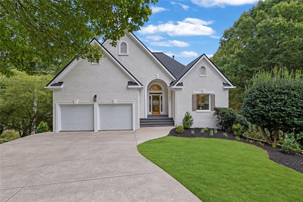 835 Bermuda Run Woodstock GA 30189
