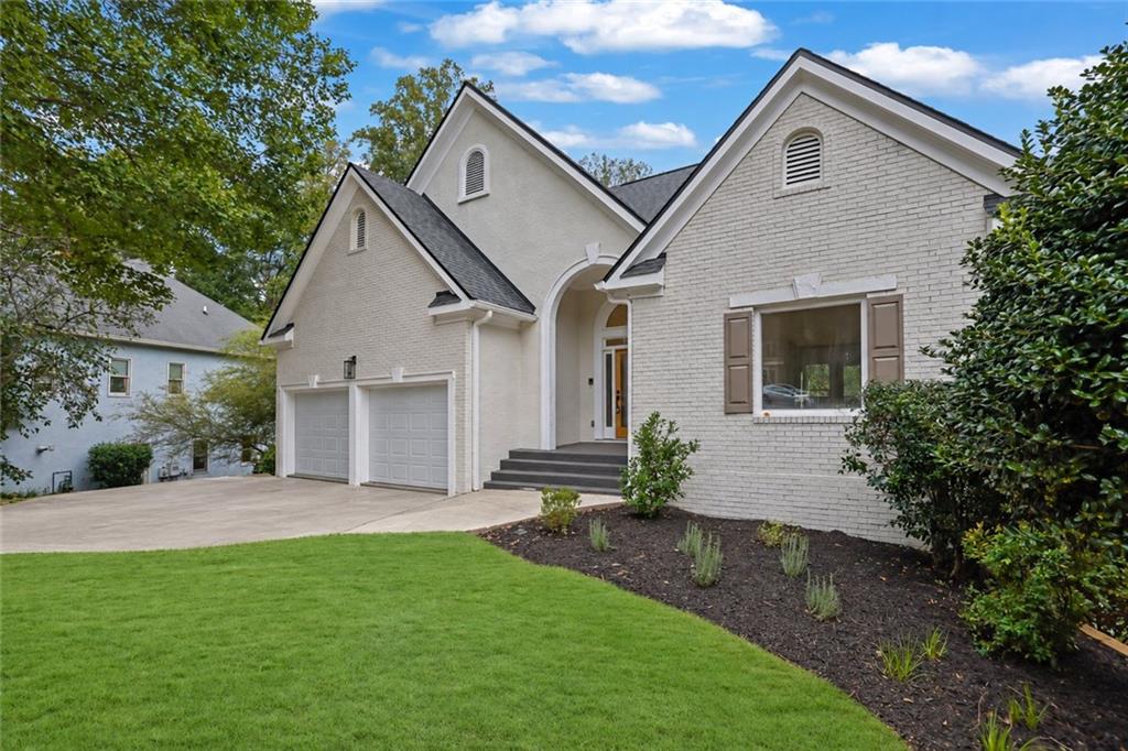 835 Bermuda Run Woodstock GA 30189
