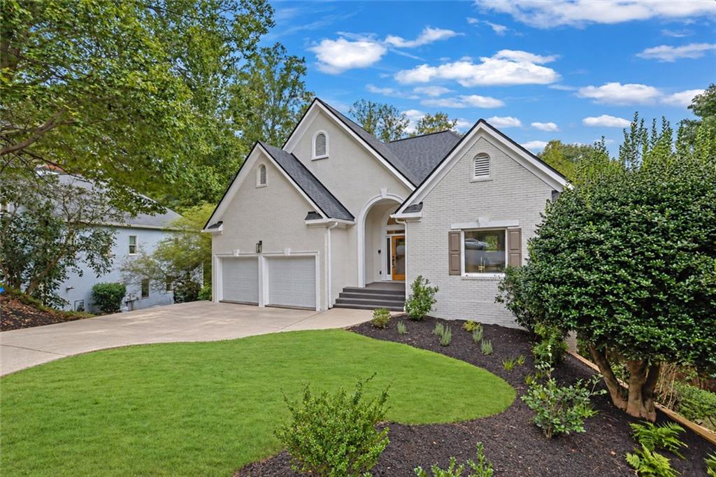 835 Bermuda Run Woodstock GA 30189