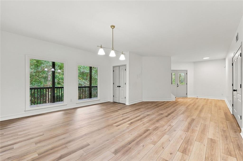 835 Bermuda Run Woodstock GA 30189
