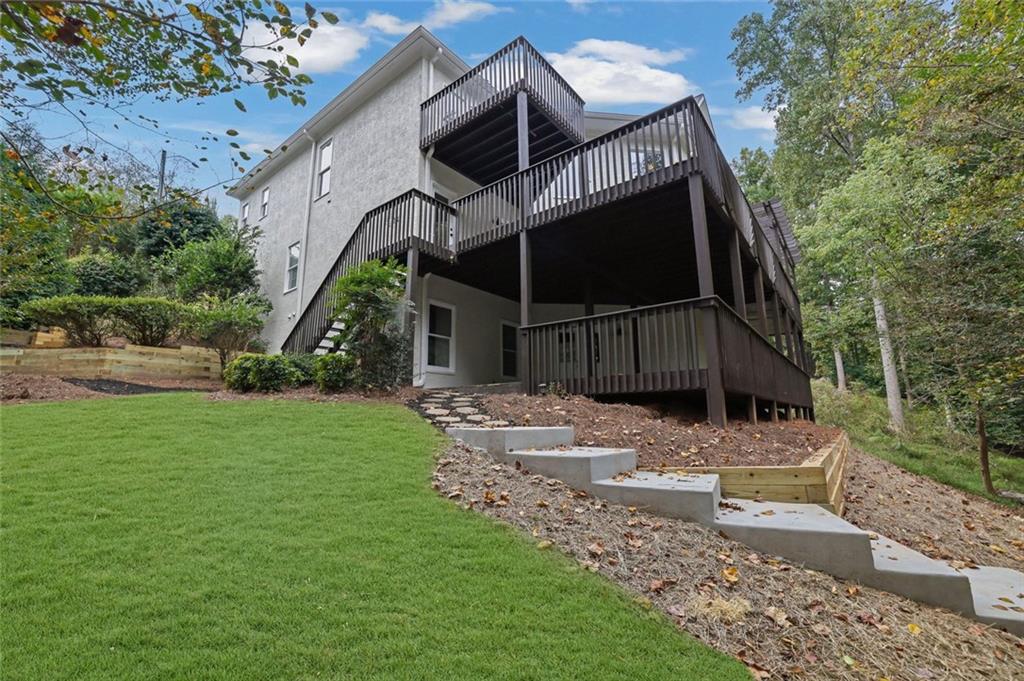 835 Bermuda Run Woodstock GA 30189