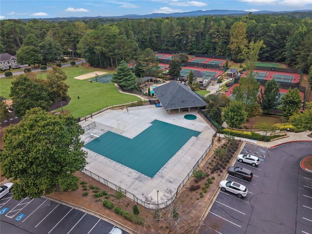 835 Bermuda Run Woodstock GA 30189