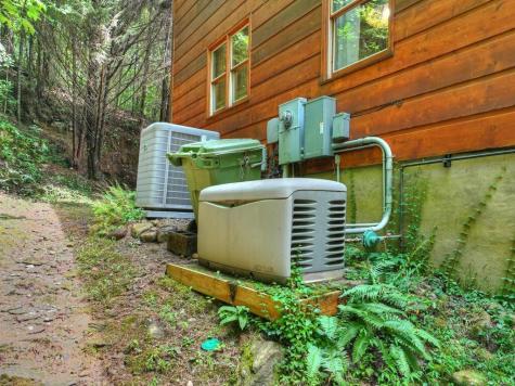 46 Private Drive Ellijay GA 30536