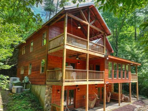 46 Private Drive Ellijay GA 30536