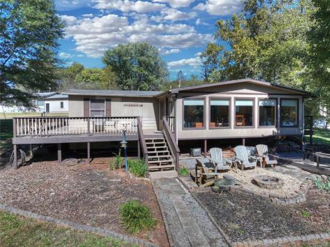 2410 Bellview Young Harris GA 30582