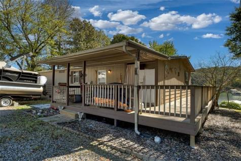 2410 Bellview Young Harris GA 30582