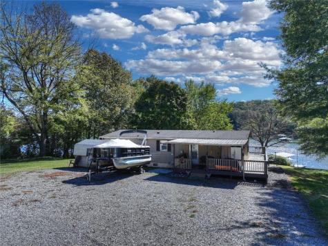 2410 Bellview Young Harris GA 30582