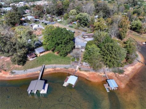 2410 Bellview Young Harris GA 30582