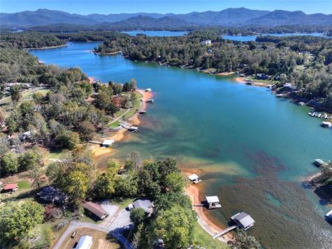 2410 Bellview Young Harris GA 30582