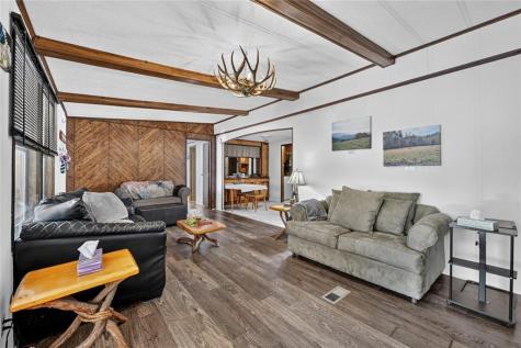 2410 Bellview Young Harris GA 30582