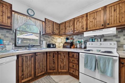 2410 Bellview Young Harris GA 30582