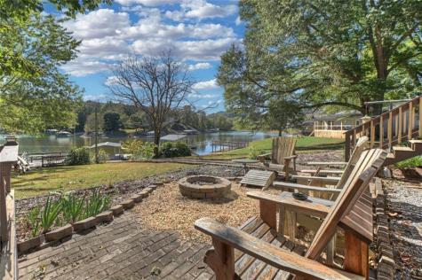2410 Bellview Young Harris GA 30582