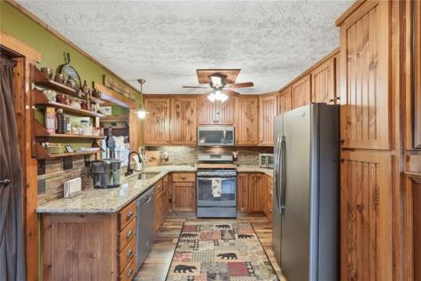 472 Glenridge Drive Cleveland GA 30528