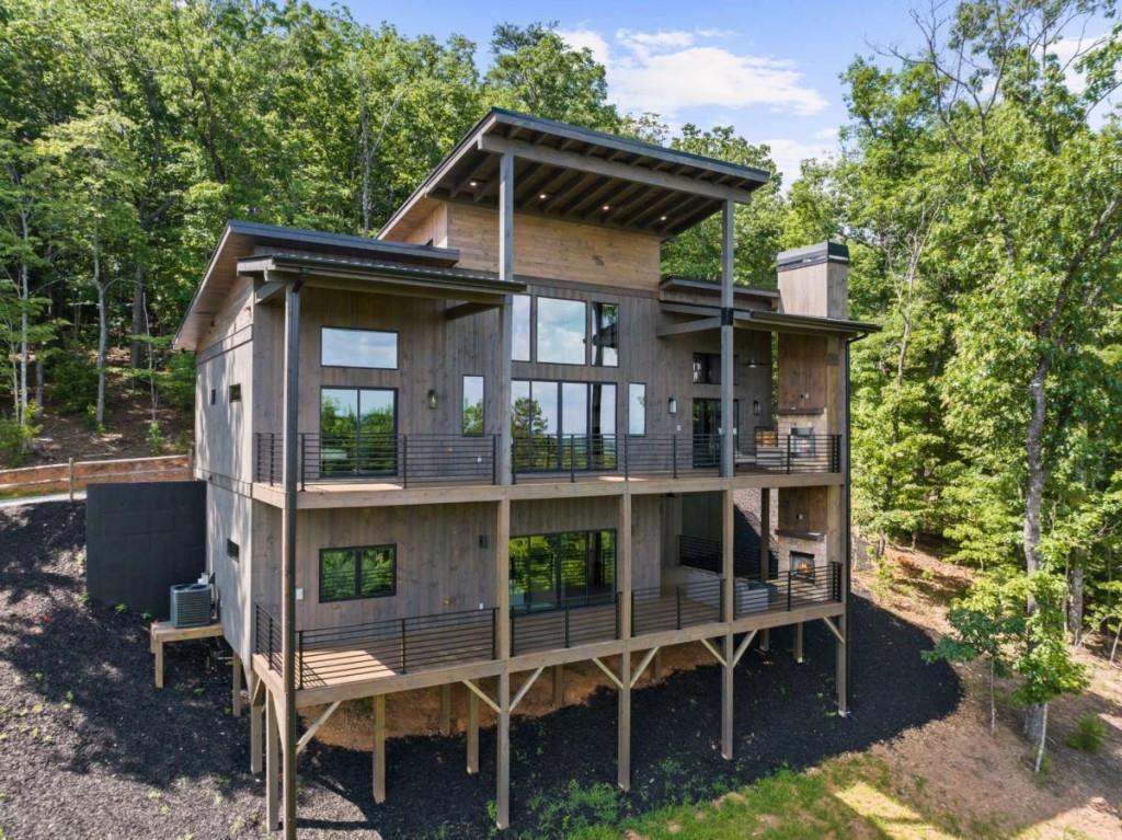 25 Boundless Trail Morganton GA 30560