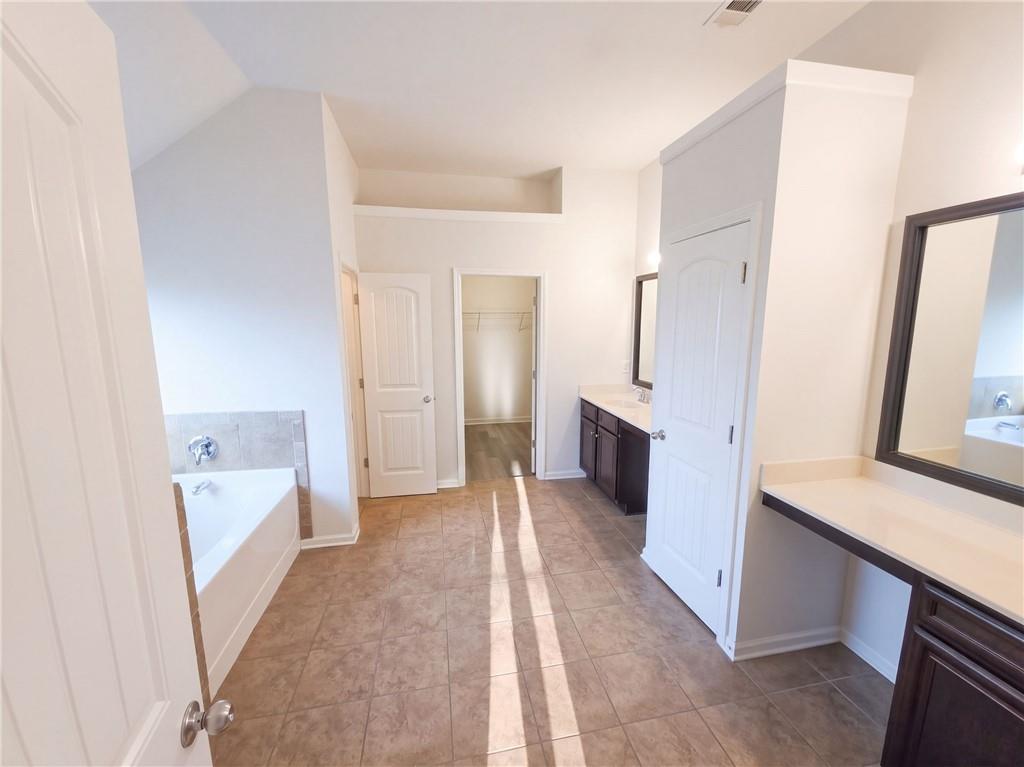 996 Spanish Moss Trail Loganville GA 30052