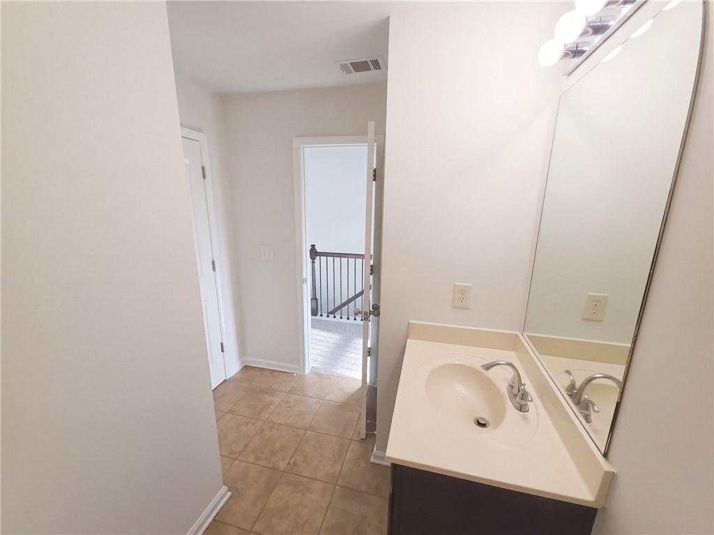 996 Spanish Moss Trail Loganville GA 30052