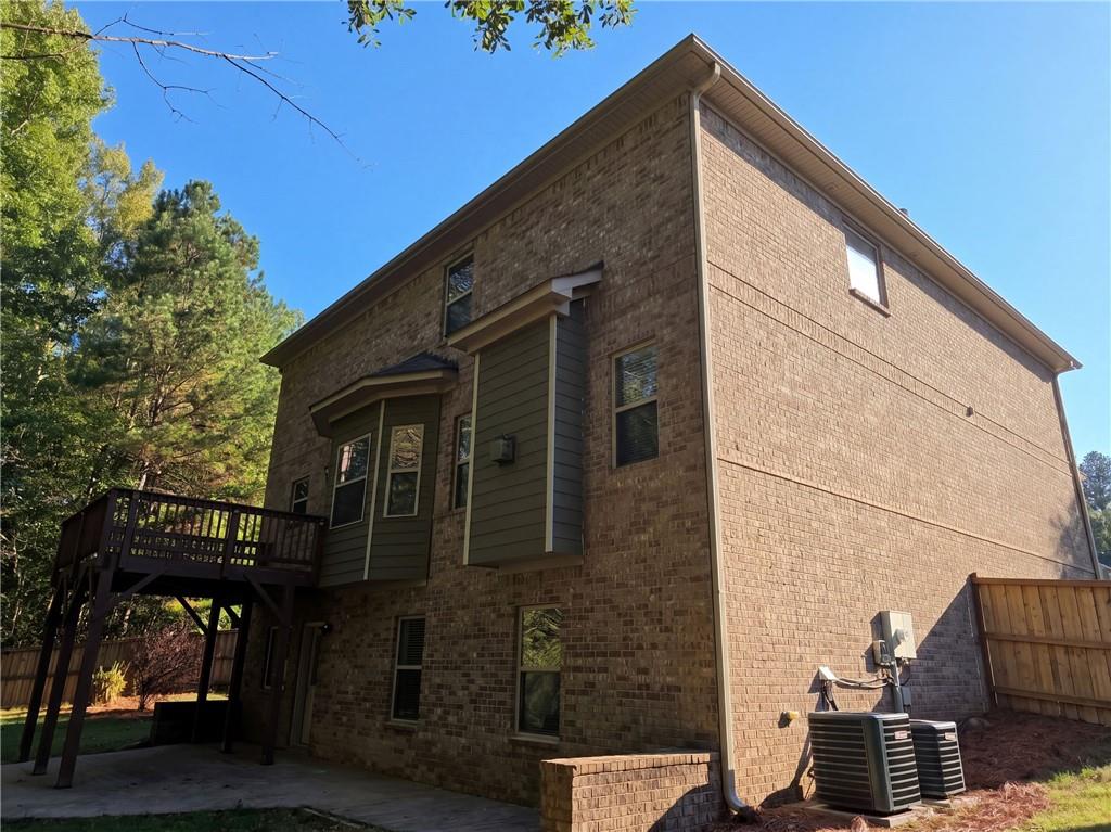 996 Spanish Moss Trail Loganville GA 30052