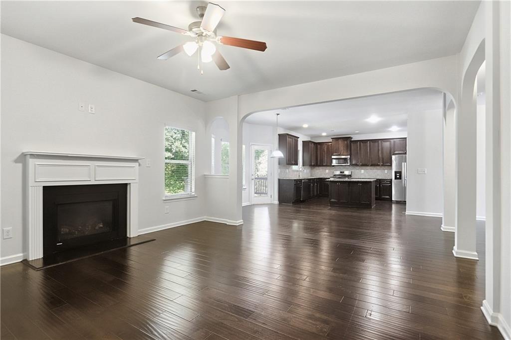 996 Spanish Moss Trail Loganville GA 30052