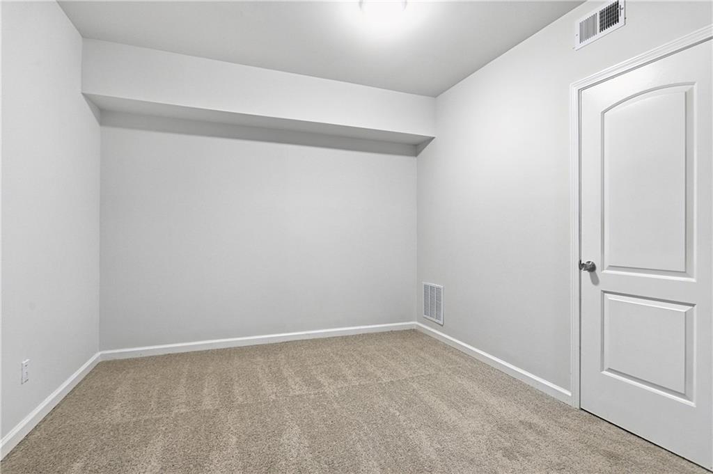 996 Spanish Moss Trail Loganville GA 30052